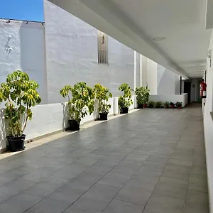 Estudio Con Parking Centro De By Grupo Bmorales Appartement