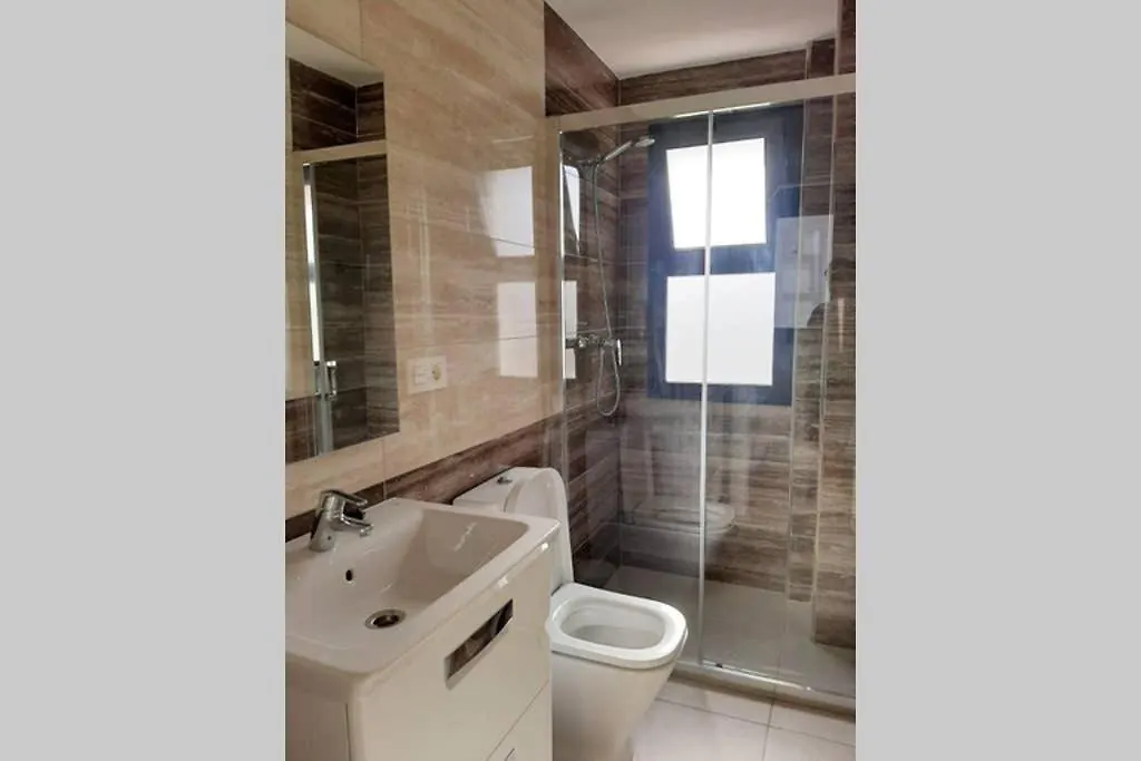 New Apartment In The Center-Terrace & Free Parking Málaga
